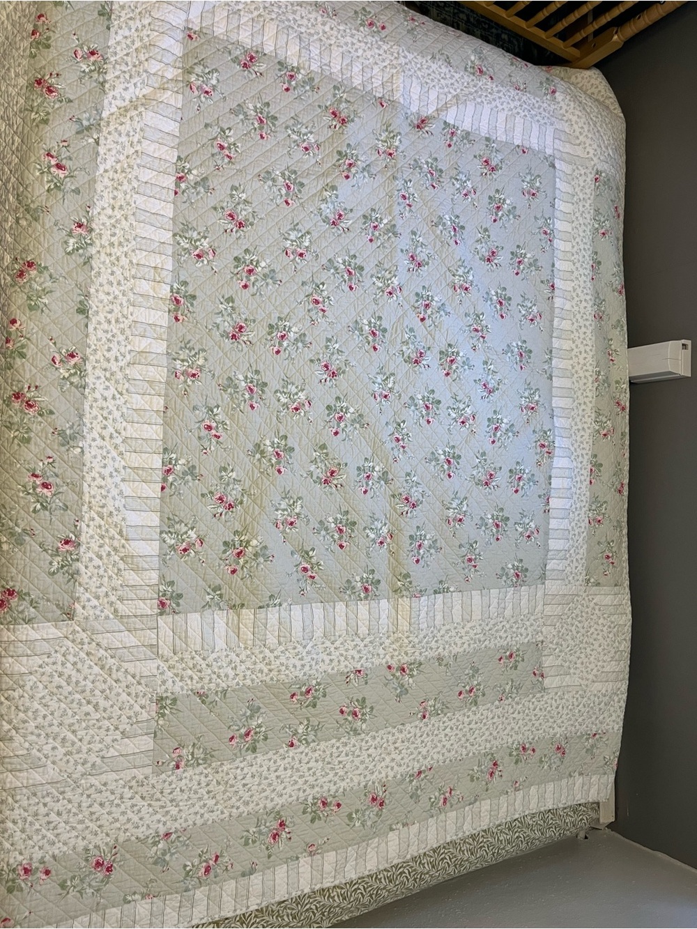 Simply Shabby Chic Queen Quilt